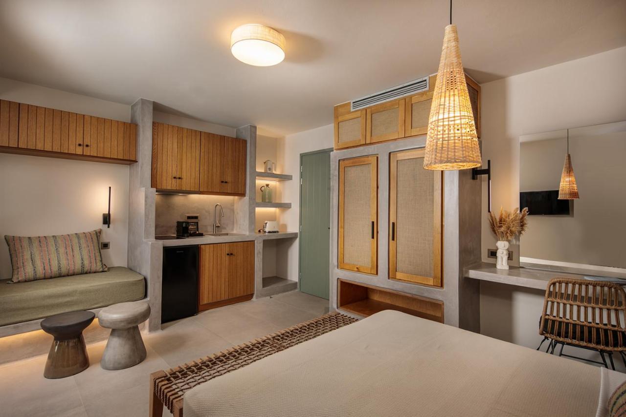 "Makava Suites" Your Luxe Urban Sanctuary Naxos City Bagian luar foto