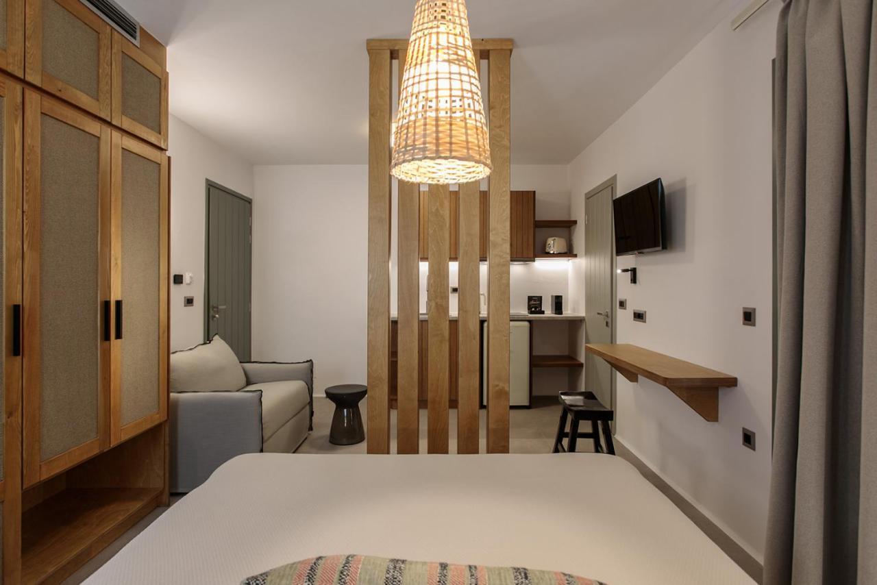 "Makava Suites" Your Luxe Urban Sanctuary Naxos City Bagian luar foto