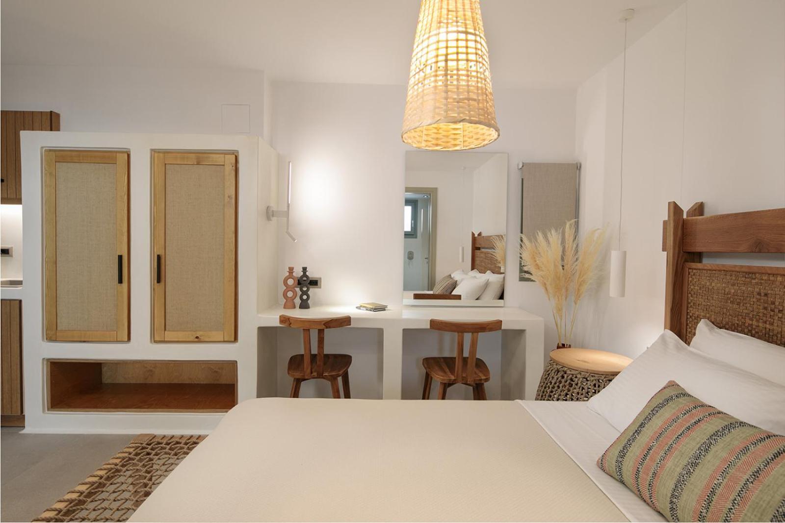 "Makava Suites" Your Luxe Urban Sanctuary Naxos City Bagian luar foto